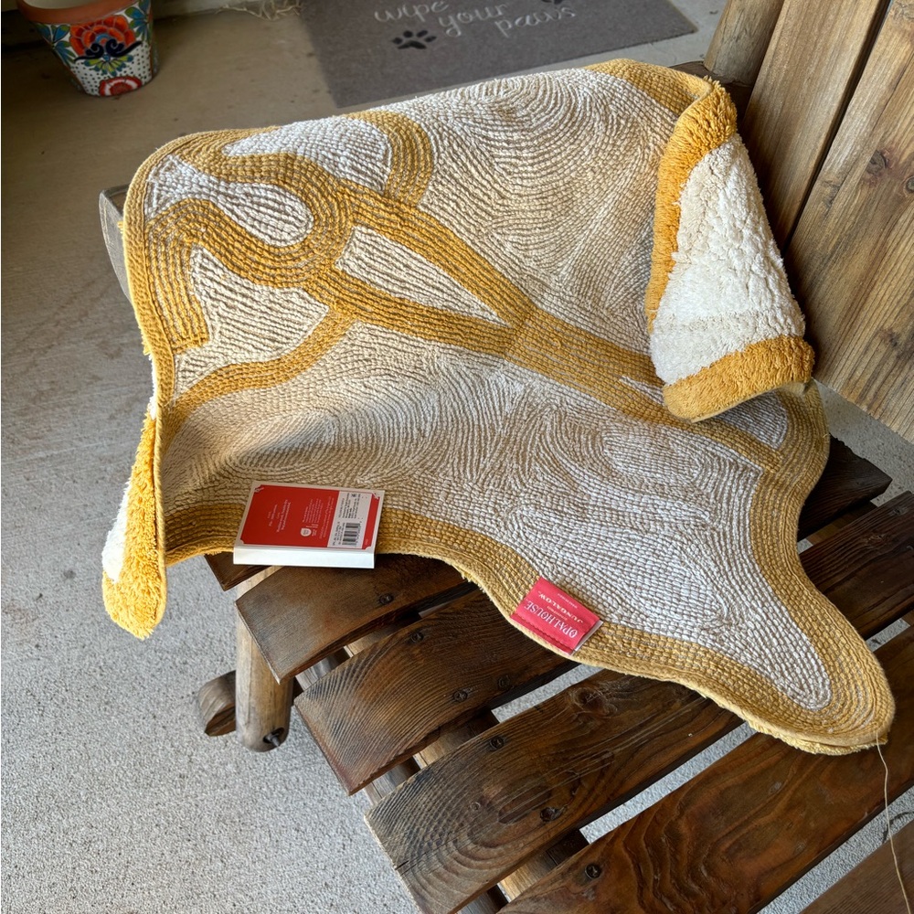 Butterfly Bath Rug - Picture 2 of 7